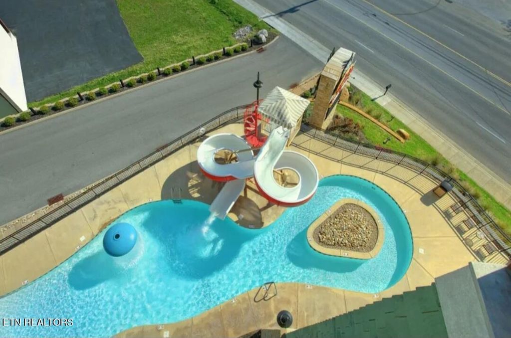 Photo of 3415 Teaster Lane #401, Pigeon Forge, TN 37863 (MLS # 1300697)