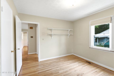 Tiny photo for 121 Salem Rd, Oak Ridge, TN 37830 (MLS # 1349512)