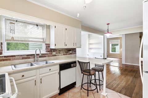 Tiny photo for 121 Salem Rd, Oak Ridge, TN 37830 (MLS # 1349512)