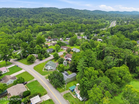Tiny photo for 121 Salem Rd, Oak Ridge, TN 37830 (MLS # 1349512)