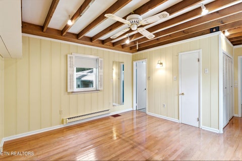 Tiny photo for 121 Salem Rd, Oak Ridge, TN 37830 (MLS # 1349512)