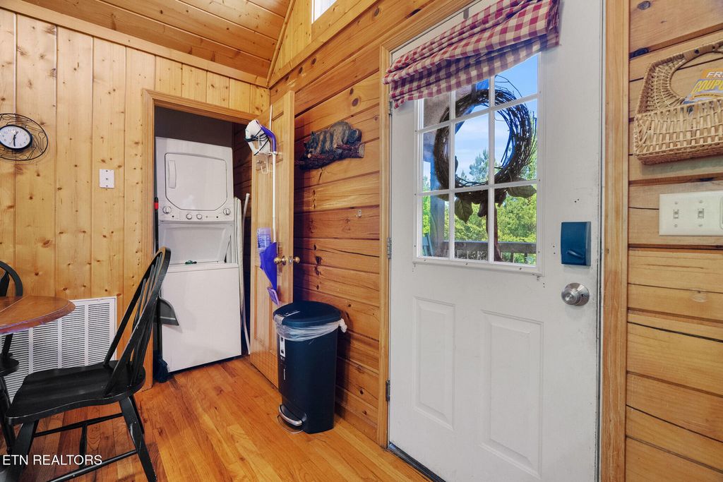 Photo of 1538 Bears Den Way, Sevierville, TN 37862 (MLS # 1339580)