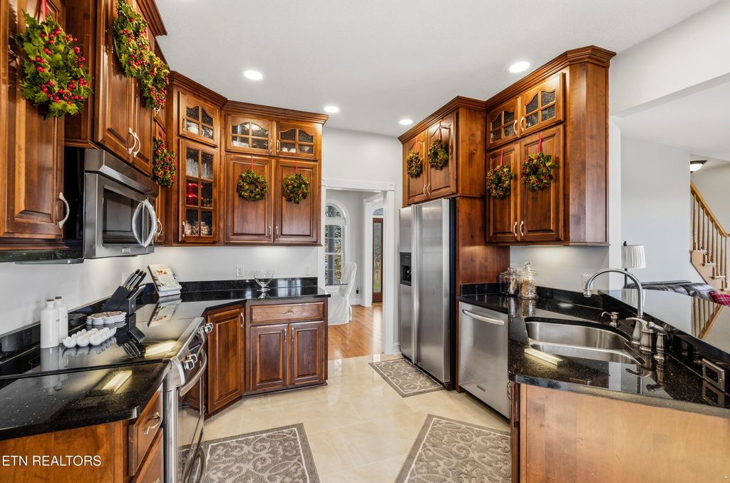 Photo of 639 S Arch Rock Drive, Sevierville, TN 37876 (MLS # 1324417)