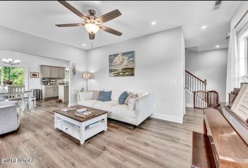 Photo of 7017 Remagen Lane, Knoxville, TN 37920 (MLS # 1323232)