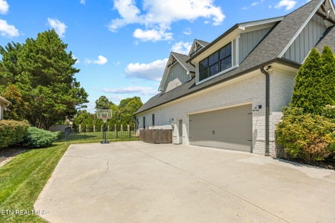 Tiny photo for 10632 Lakecove Way, Knoxville, TN 37922 (MLS # 1347185)