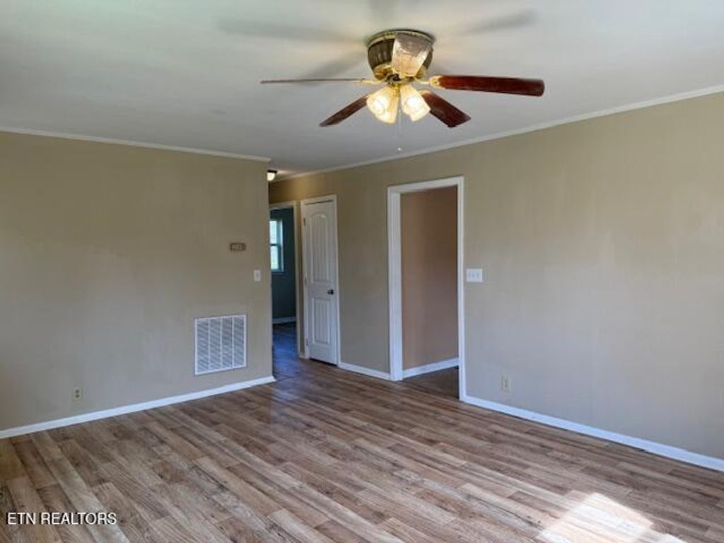 Photo of 107 Pennsylvania Ave, Etowah, TN 37331 (MLS # 1306046)