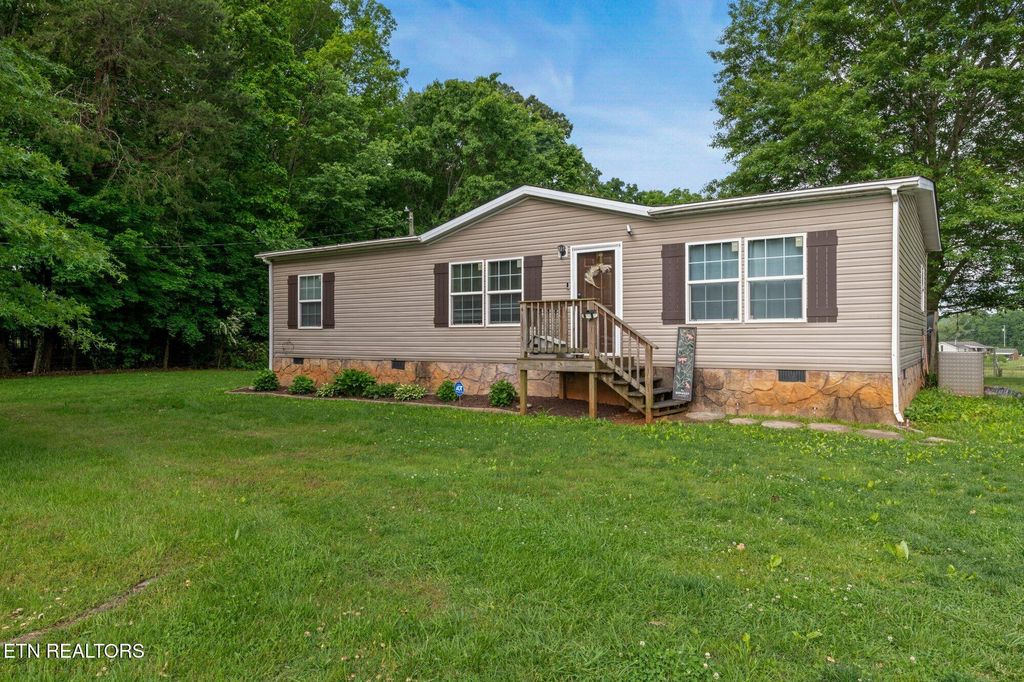 Photo of 145 Woodby Fridley Rd, Sweetwater, TN 37874 (MLS # 1300772)