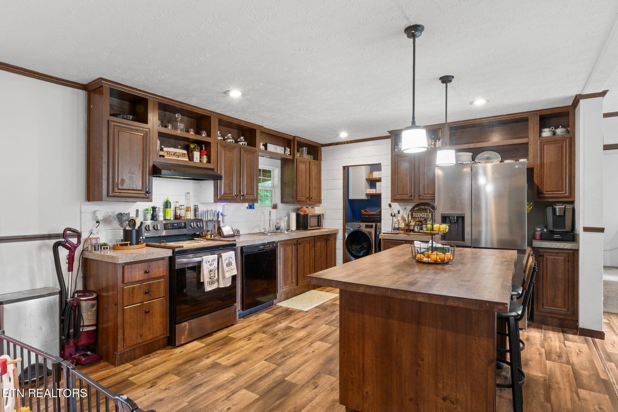 145 Woodby Fridley Rd