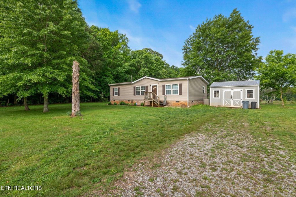 Photo of 145 Woodby Fridley Rd, Sweetwater, TN 37874 (MLS # 1300772)