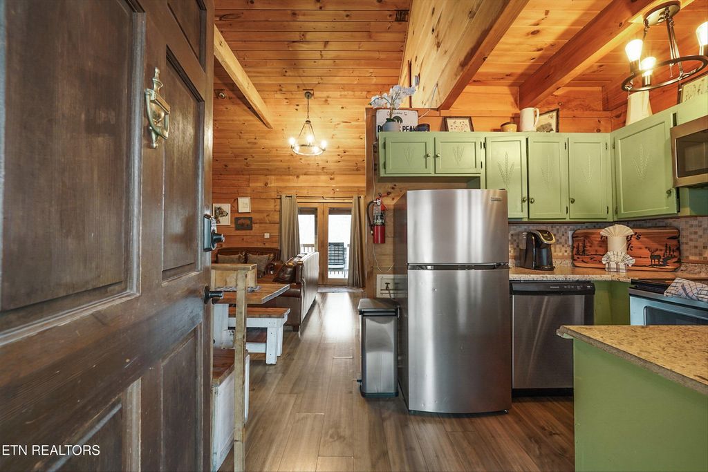 Photo of 760 Ski View Lane, Pigeon Forge, TN 37876 (MLS # 1330682)