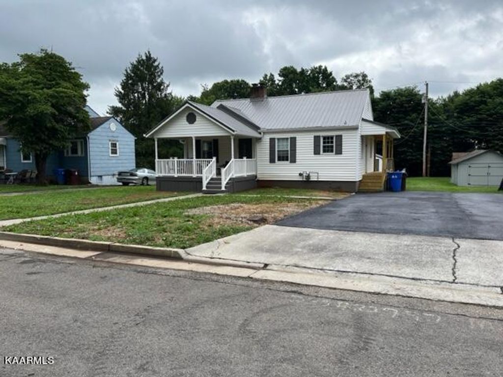 Photo of 1106 Grant St, Alcoa, TN 37701 (MLS # 1237195)