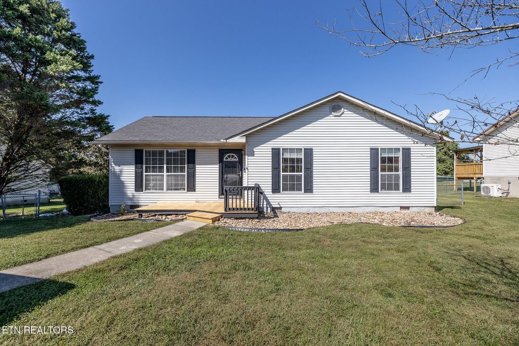 Photo of 285 Vernie Lee Rd, Friendsville, TN 37737 (MLS # 1317556)