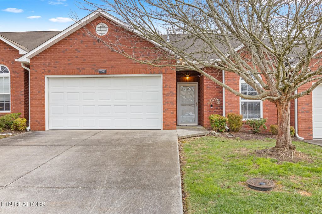 Photo of 7742 Ellisville Lane, Knoxville, TN 37909 (MLS # 1324480)