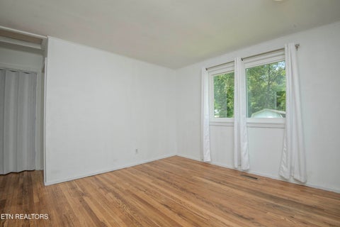 Tiny photo for 237 S Dillard Ave, Oak Ridge, TN 37830 (MLS # 1354223)