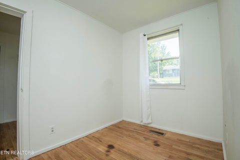 Tiny photo for 237 S Dillard Ave, Oak Ridge, TN 37830 (MLS # 1354223)