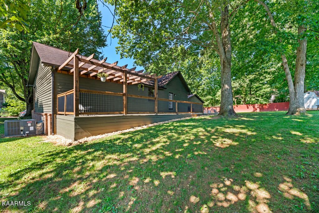 Photo of 106 Wolf Trace Lane, Heiskell, TN 37754 (MLS # 1233003)