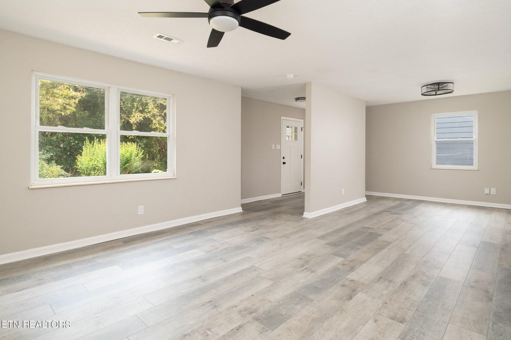 Photo of 7611 Chatham Circle, Knoxville, TN 37909 (MLS # 1356122)