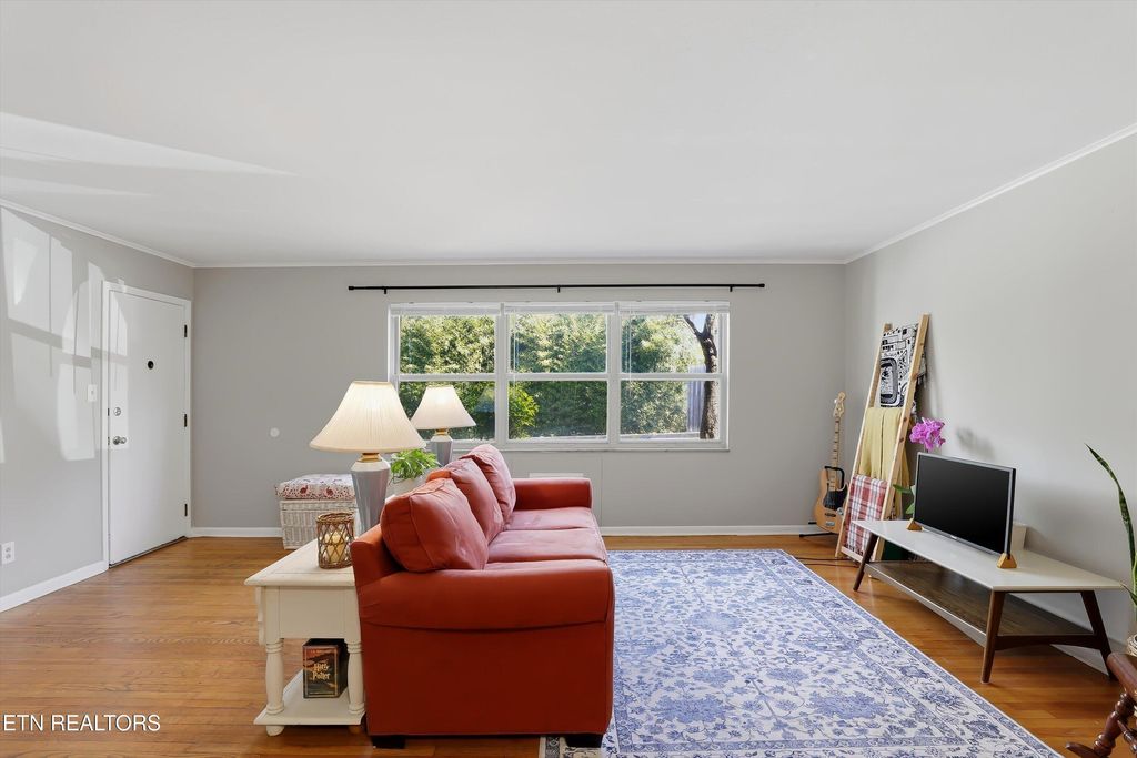 Photo of 3637 Taliluna Ave #A1, Knoxville, TN 37919 (MLS # 1333977)