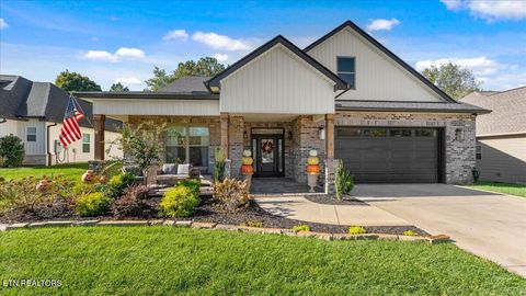 Photo of 140 Utsesti Way, Loudon, TN 37774 (MLS # 1326391)