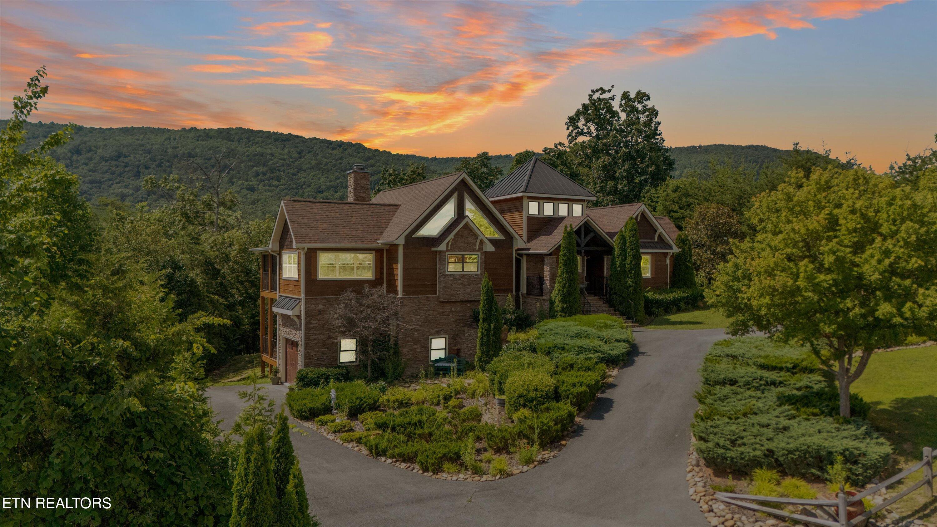 3034 Smoky Bluff Tr