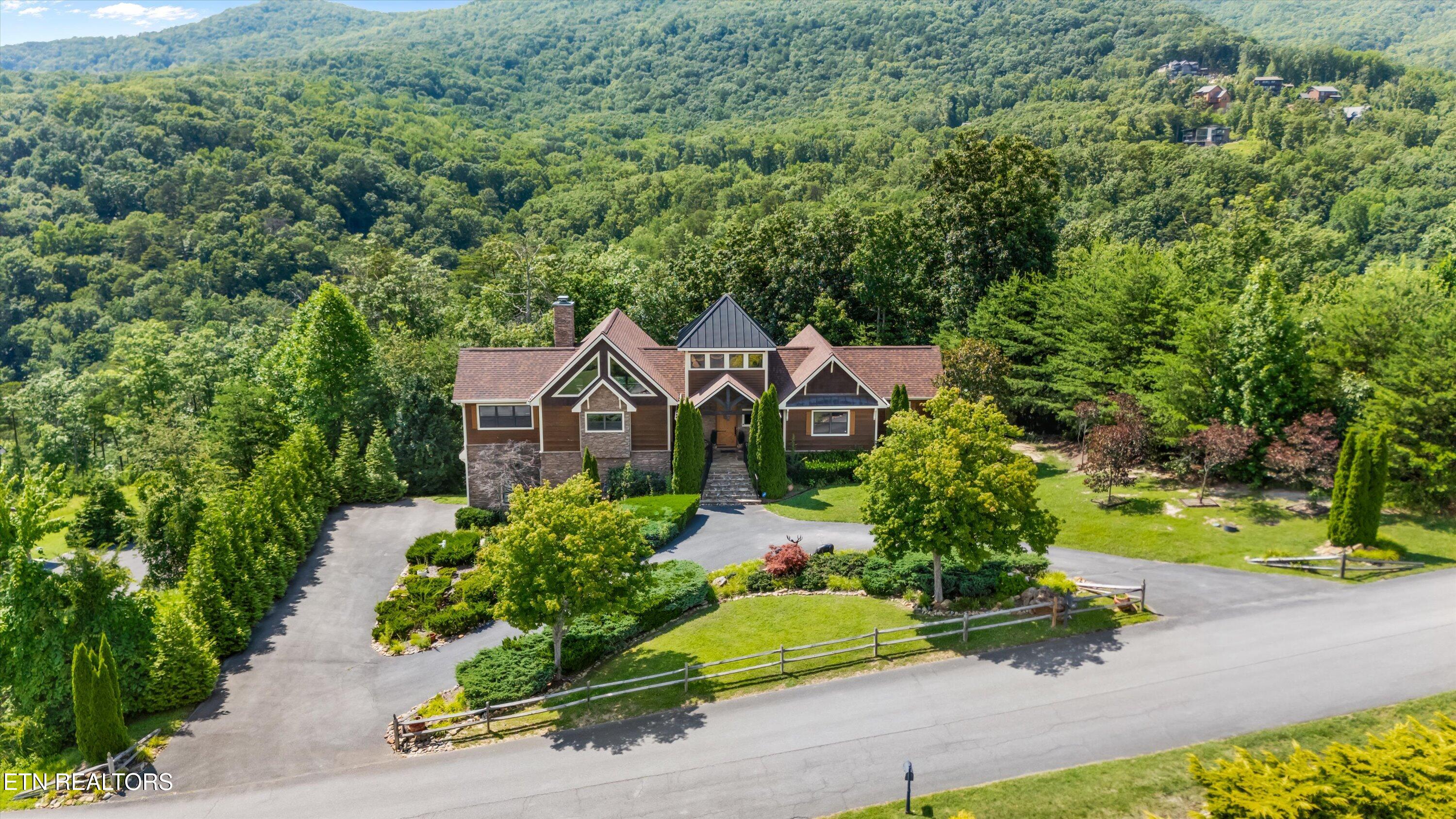 3034 Smoky Bluff Tr