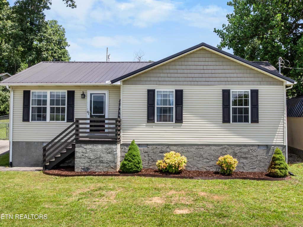 Photo of 181 Kaysprings Circle, Jacksboro, TN 37757 (MLS # 1347261)
