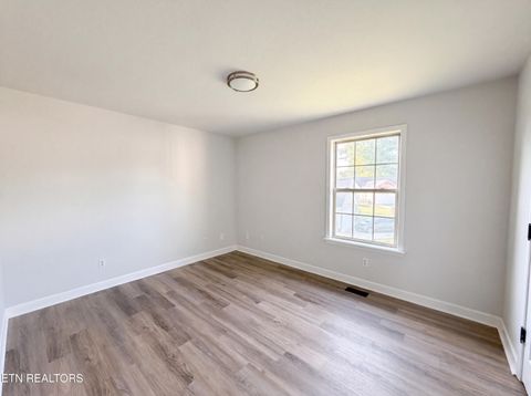 Tiny photo for 375 Walnut Lane, Corryton, TN 37721 (MLS # 1338661)