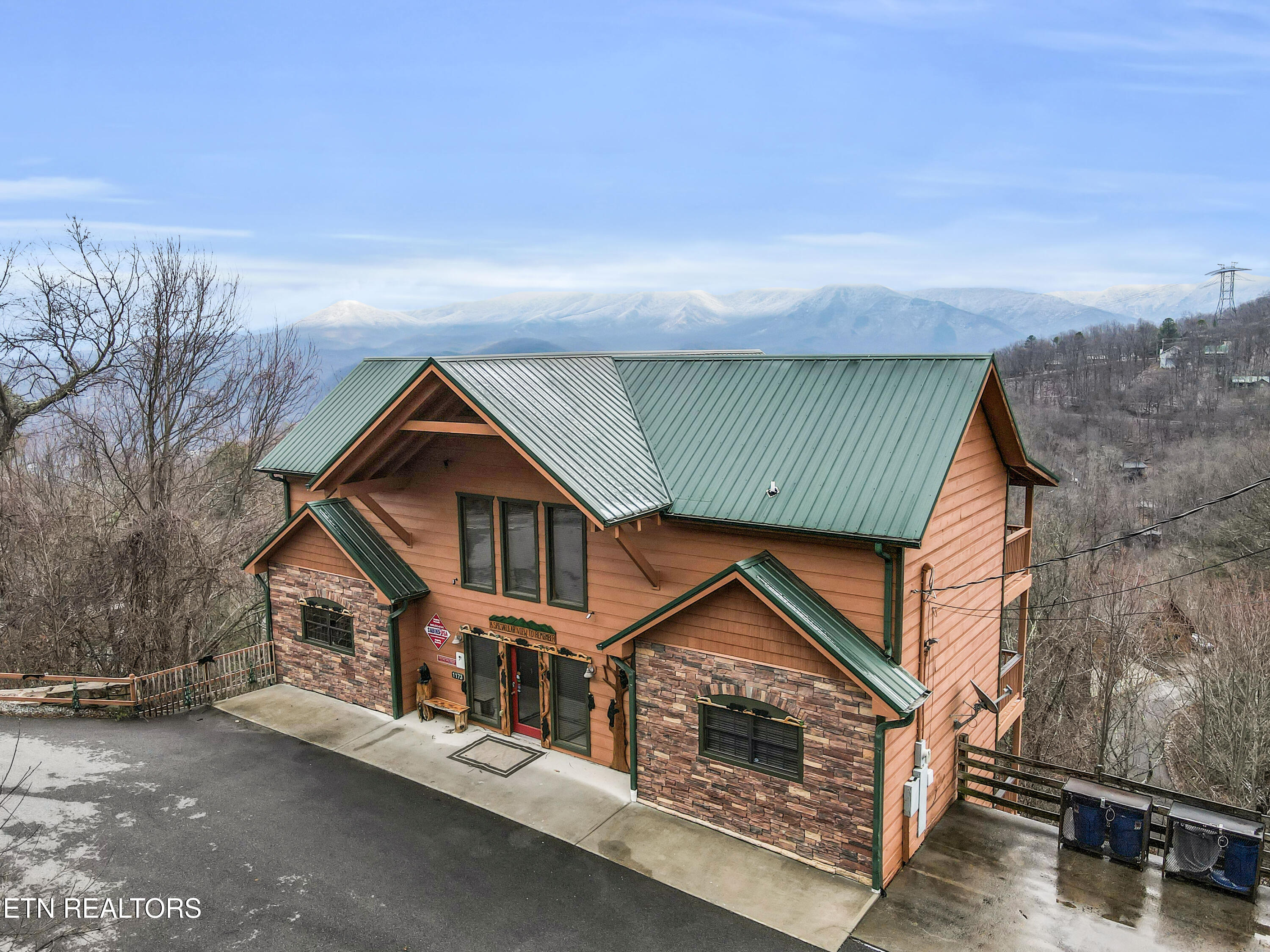 1173 Ski View Drive