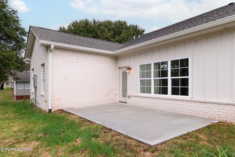 Tiny photo for 111 Alpine Drive, Clinton, TN 37716 (MLS # 1343360)