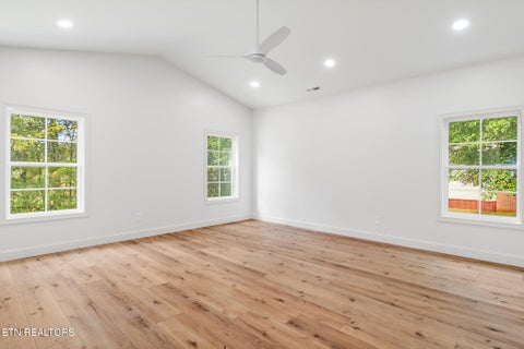 Tiny photo for 111 Alpine Drive, Clinton, TN 37716 (MLS # 1343360)