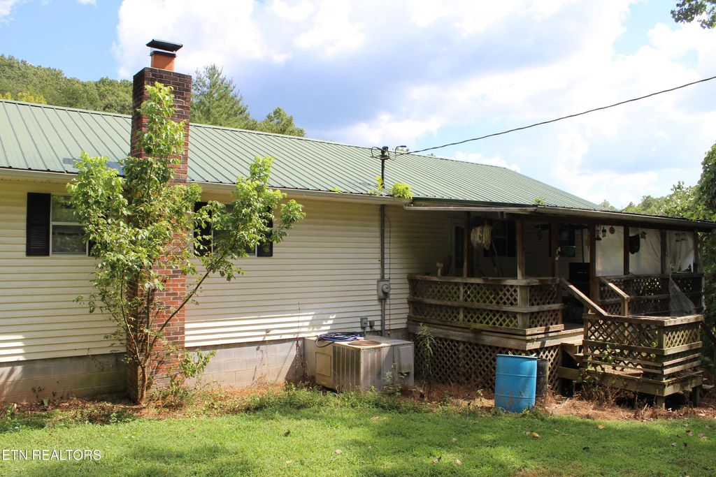 Photo of 1104 Dan Bean Rd, Speedwell, TN 37870 (MLS # 1313131)