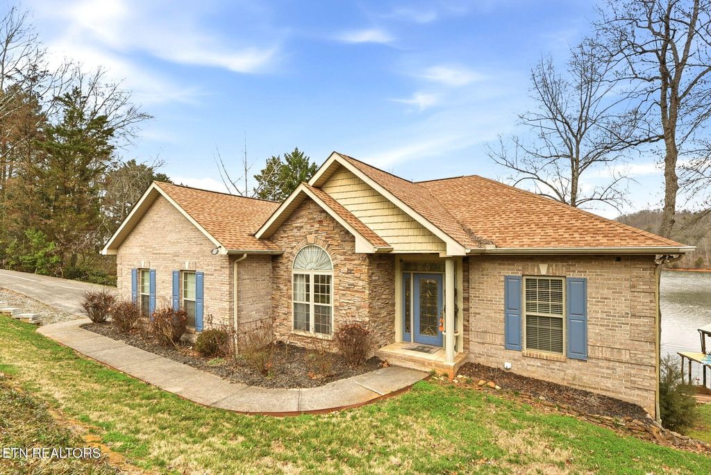 Photo of 224 Northshore Drive, Greenback, TN 37742 (MLS # 1331861)