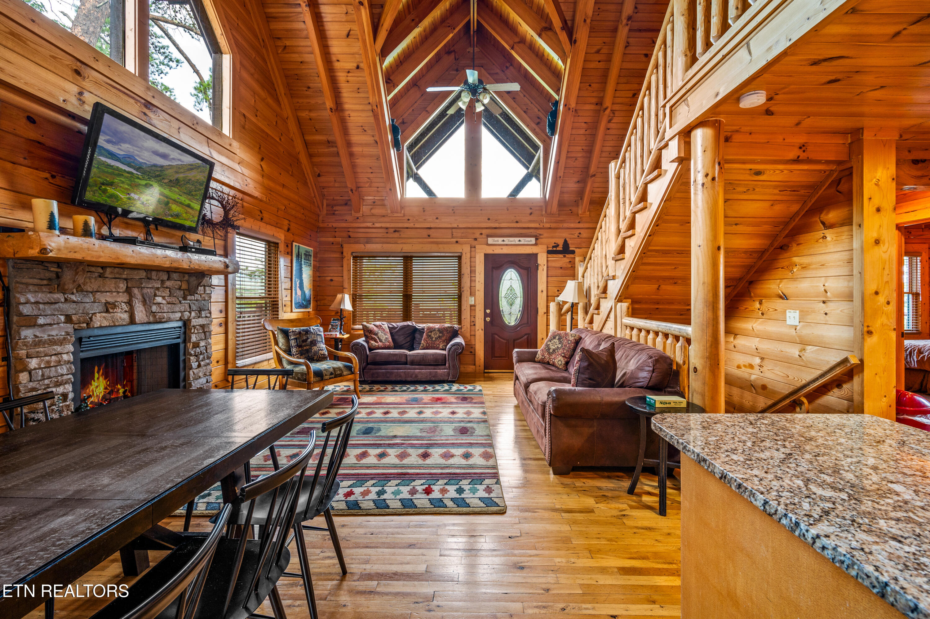 2301 Hollow Branch Way