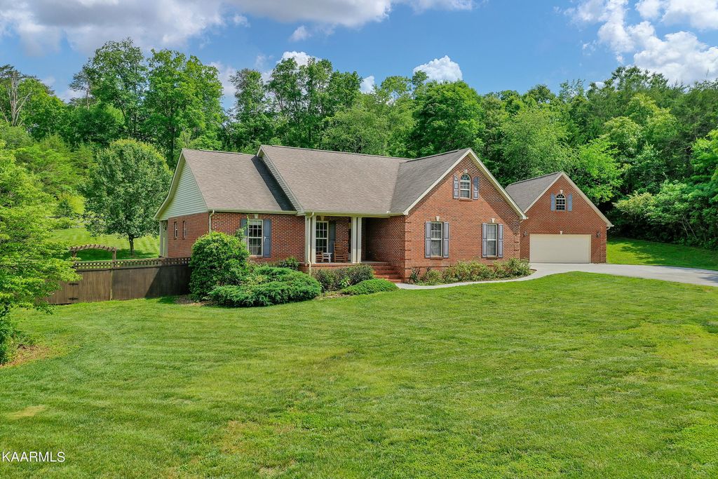 Photo of 171 Pine Lane, Friendsville, TN 37737 (MLS # 1228134)