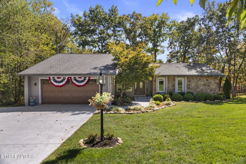 Photo of 109 Winslow Lane, Fairfield Glade, TN 38558 (MLS # 1358533)