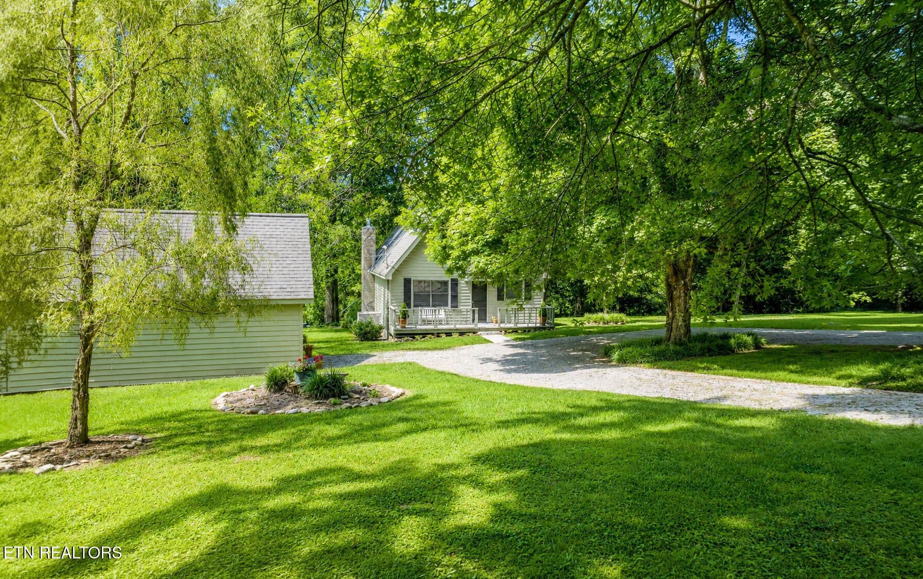 309 River Rd
