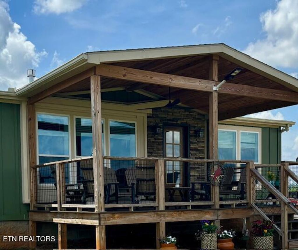 Photo of 240 Christianburg Rd, Sweetwater, TN 37874 (MLS # 1309150)