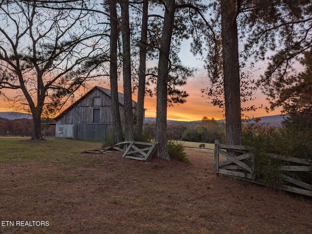 Photo of 1240 Open Range Rd, Crossville, TN 38555 (MLS # 1315335)