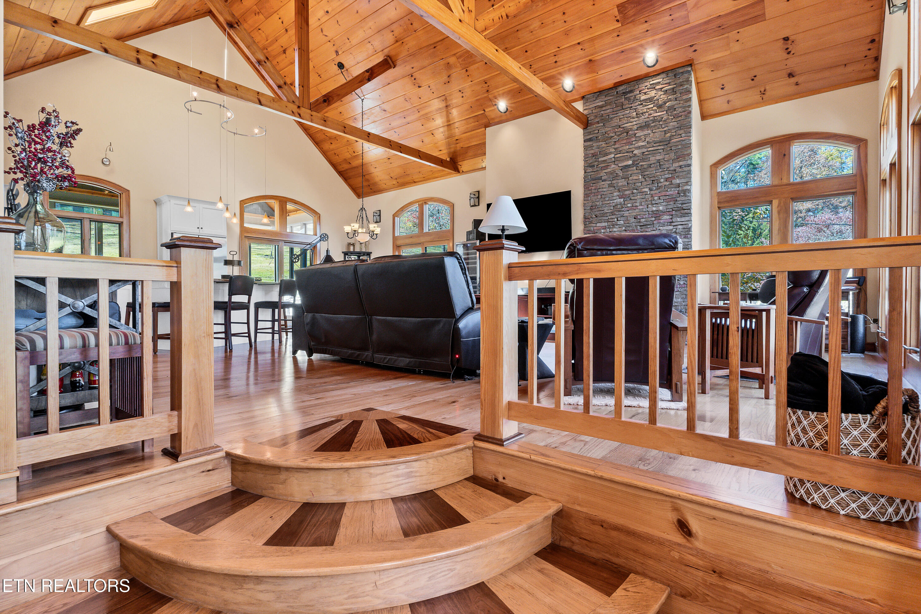 6260 E Lamar Alex Pkwy