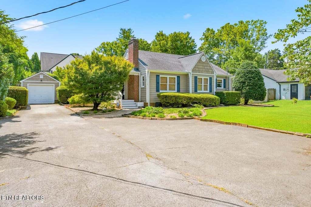 Photo of 6508 Westland Drive, Knoxville, TN 37919 (MLS # 1350040)