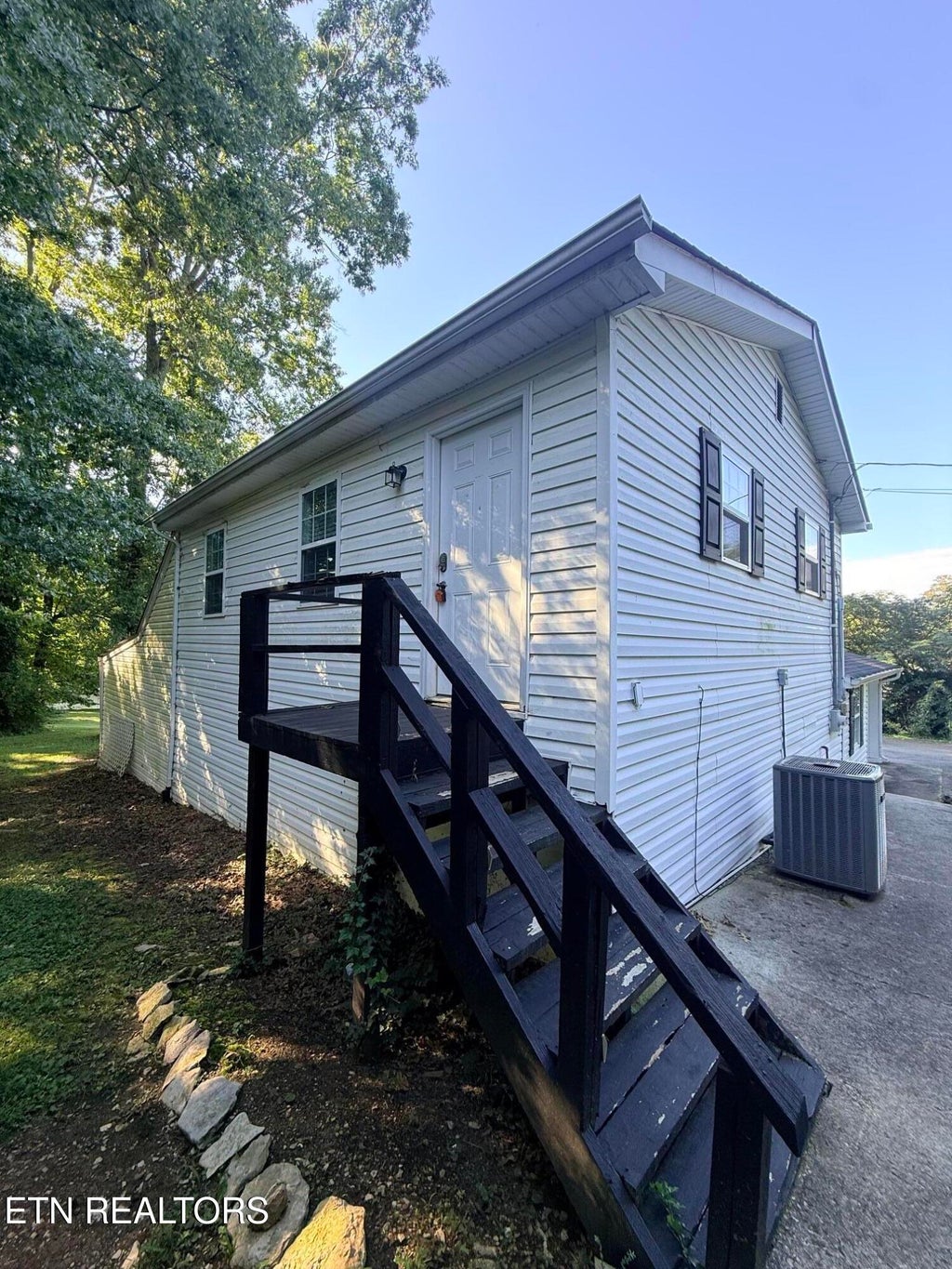 Photo of 116 Redbud Drive #A, Clinton, TN 37716 (MLS # 1355384)