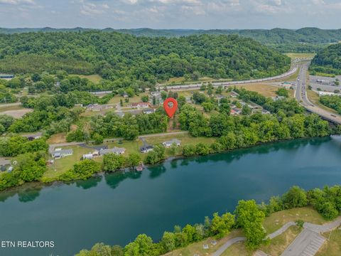 Tiny photo for 327 Rose St, Clinton, TN 37716 (MLS # 1341996)