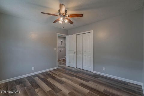 Tiny photo for 327 Rose St, Clinton, TN 37716 (MLS # 1341996)