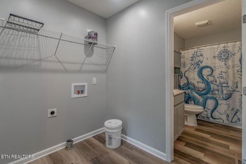 Tiny photo for 327 Rose St, Clinton, TN 37716 (MLS # 1341996)