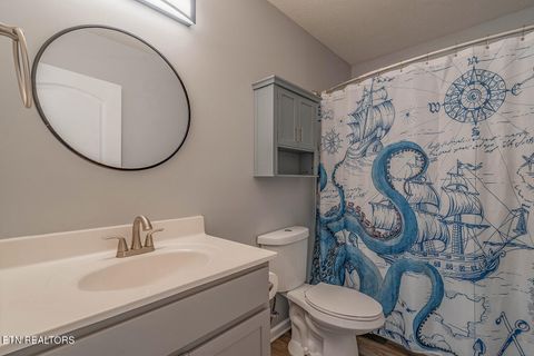 Tiny photo for 327 Rose St, Clinton, TN 37716 (MLS # 1341996)