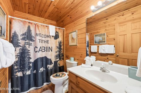 Tiny photo for 2458 Majestic View Way, Sevierville, TN 37862 (MLS # 1325797)