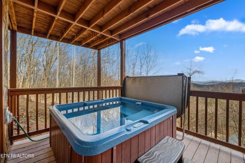 Tiny photo for 2458 Majestic View Way, Sevierville, TN 37862 (MLS # 1325797)