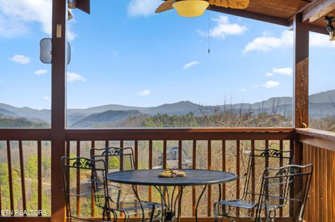 Tiny photo for 2458 Majestic View Way, Sevierville, TN 37862 (MLS # 1325797)