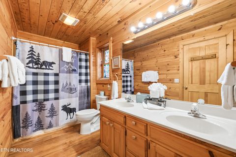 Tiny photo for 2458 Majestic View Way, Sevierville, TN 37862 (MLS # 1325797)