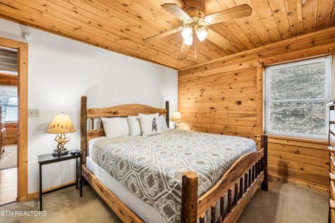 Tiny photo for 2458 Majestic View Way, Sevierville, TN 37862 (MLS # 1325797)